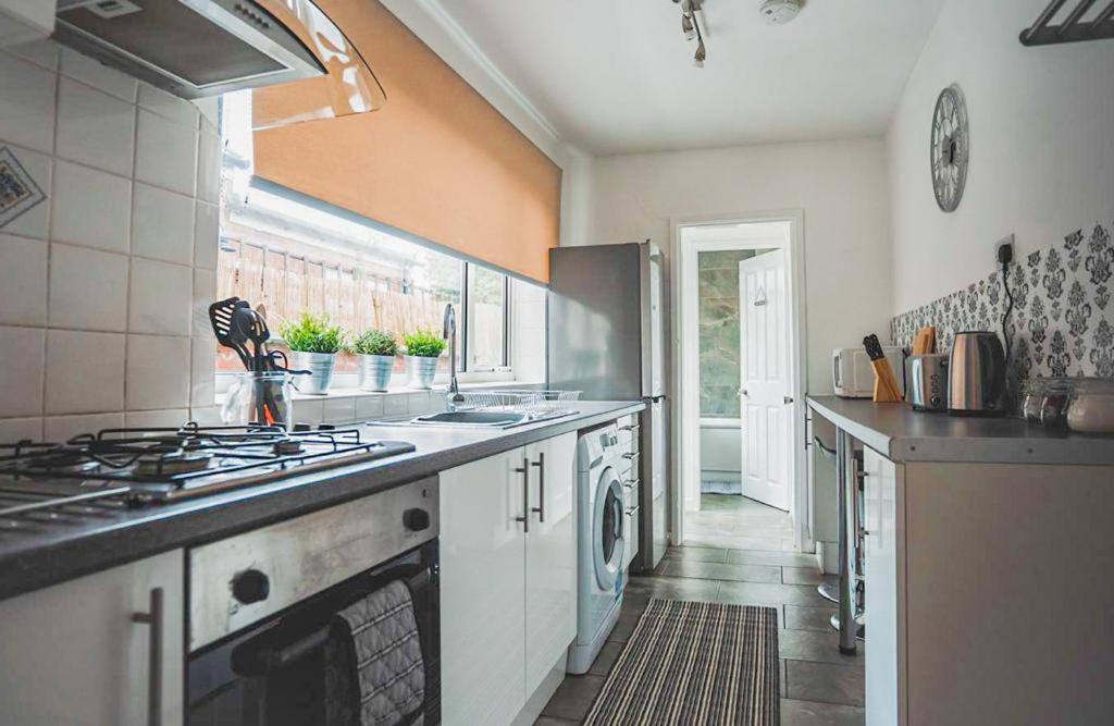 Cosy Affordable Digs Near Coventry City Centre Sleeps5 With Free Parking Екстериор снимка